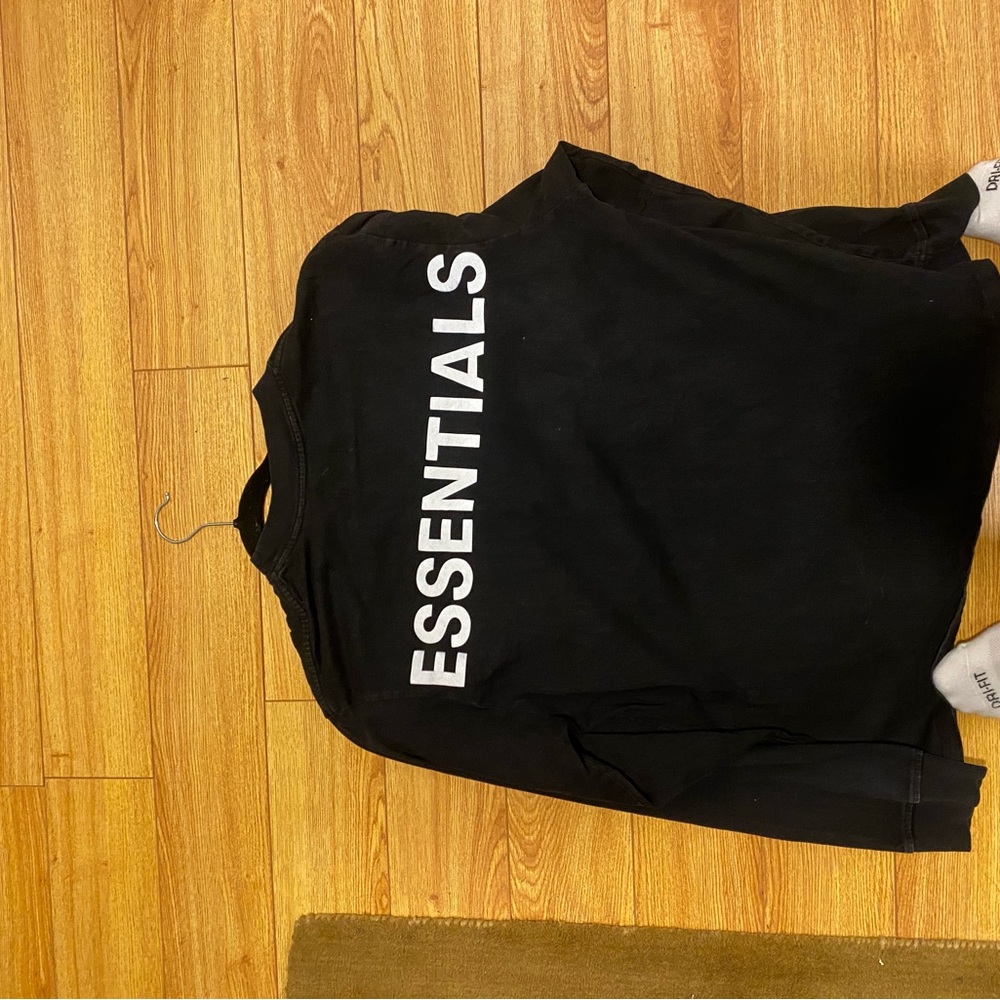 Fear of god essentials lonsleeve reflective